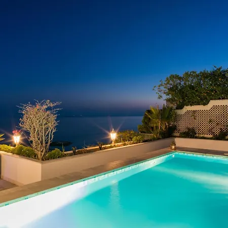 Sky Villa *