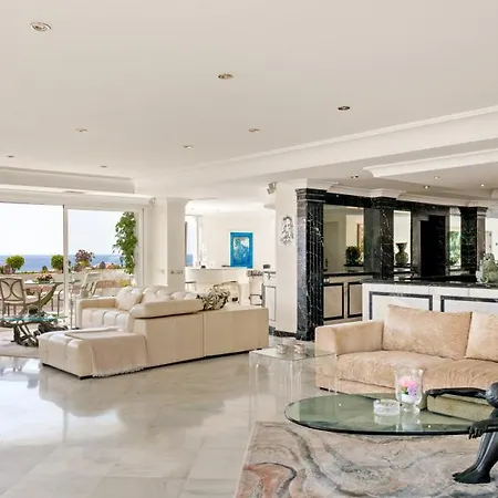 Sky Villa
